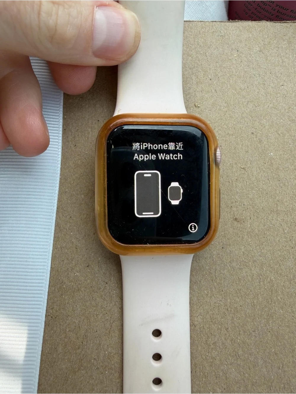 Apple Watch Series 4 (40mm) with light pink Silicone Band (no cracks or damage)